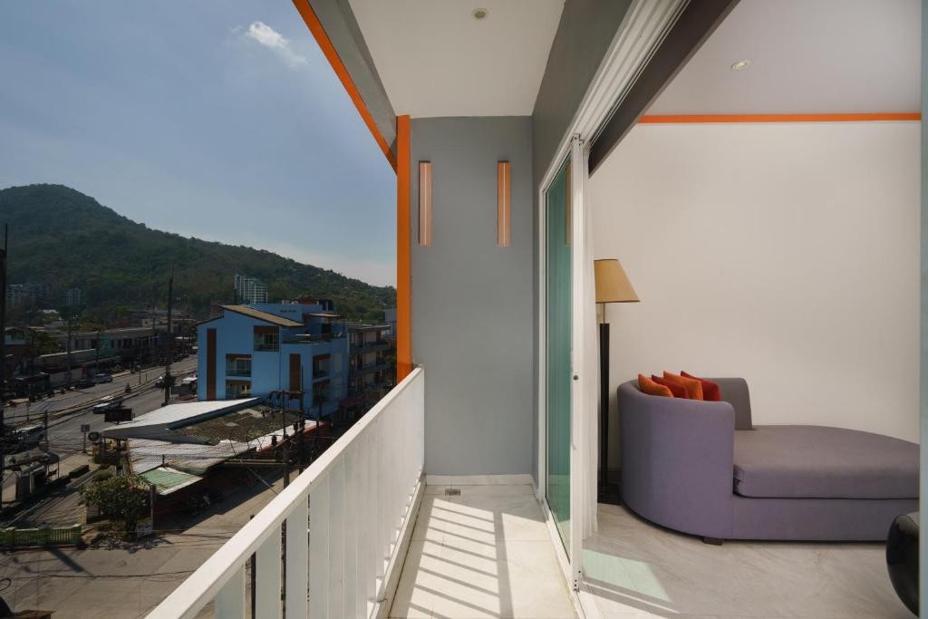 CHABANA KAMALA HOTEL 4*