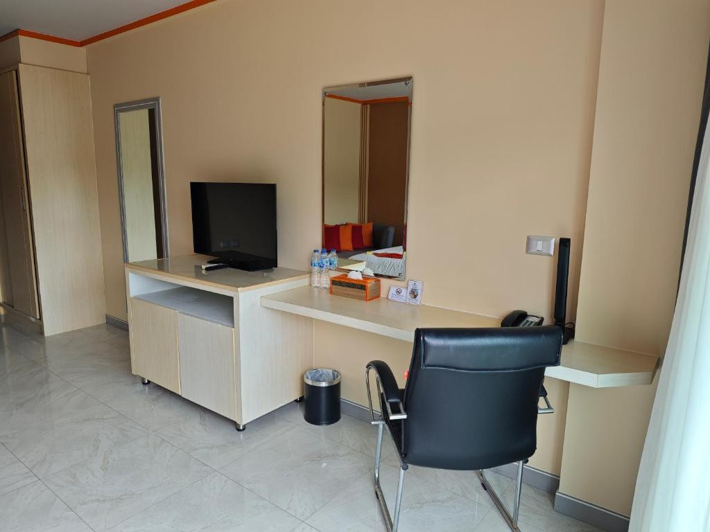 CHABANA KAMALA HOTEL 4*