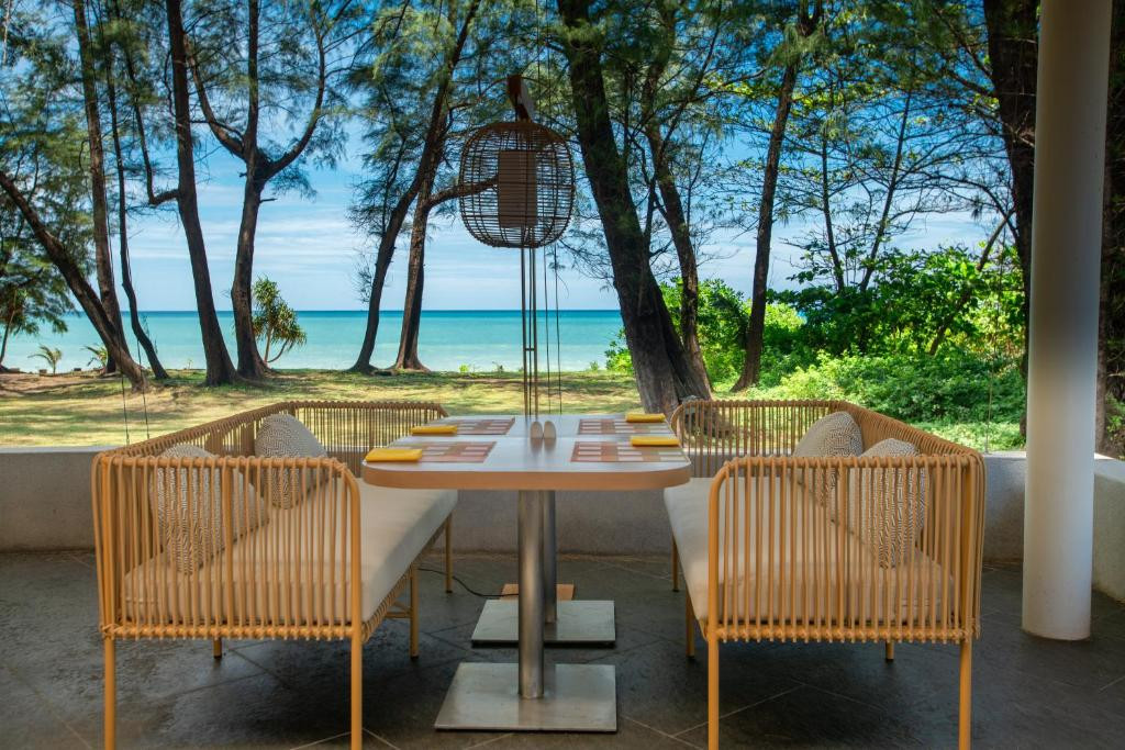 LE MERIDIEN PHUKET MAI KHAO BEACH RESORT 5*