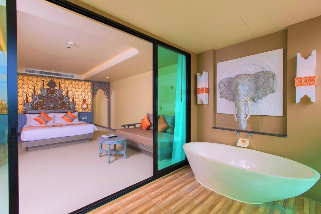 MAIKHAO PALM BEACH RESORT 4*
