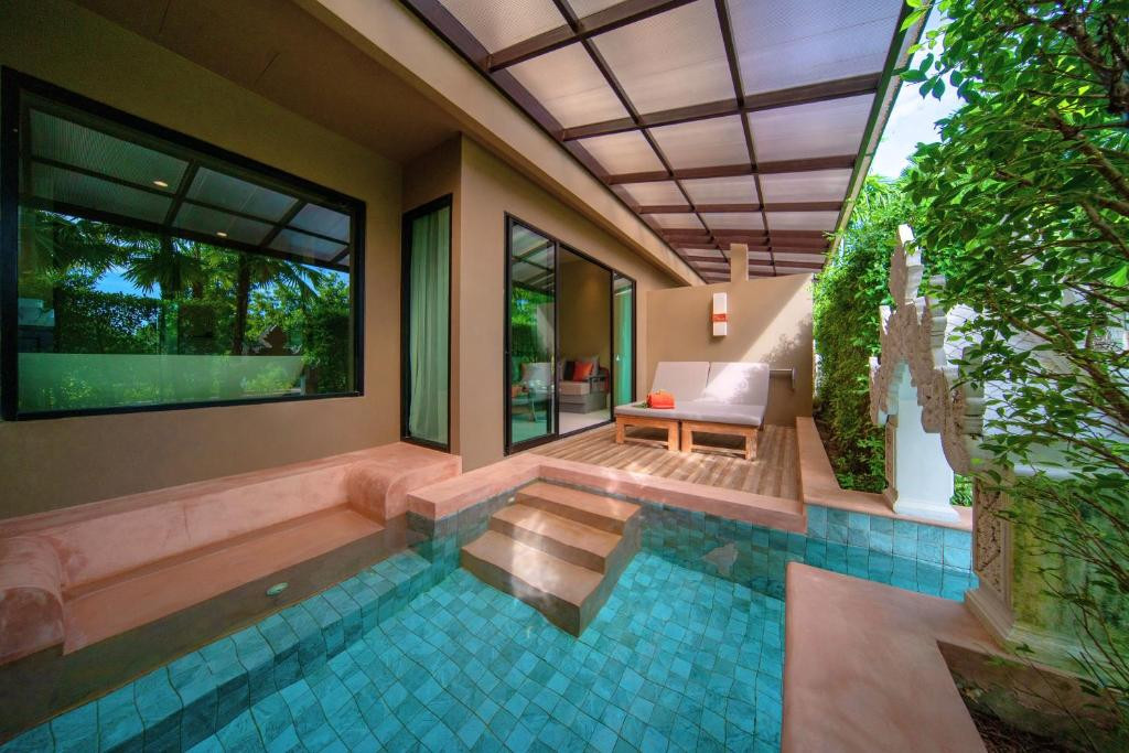 MAIKHAO PALM BEACH RESORT 4*