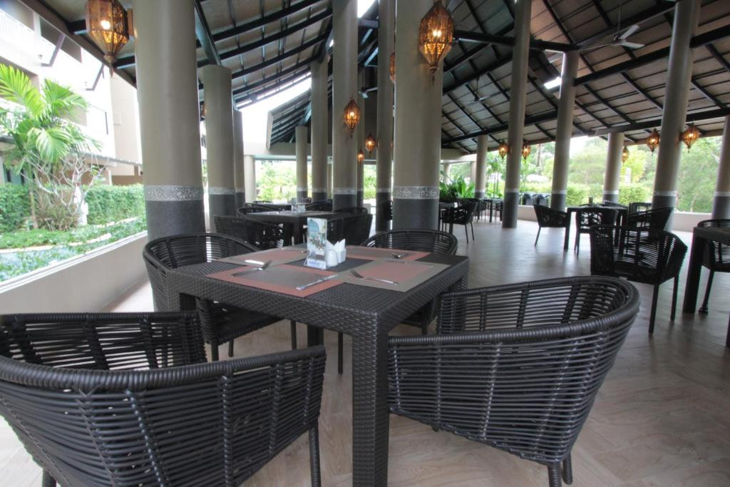 MAIKHAO PALM BEACH RESORT 4*