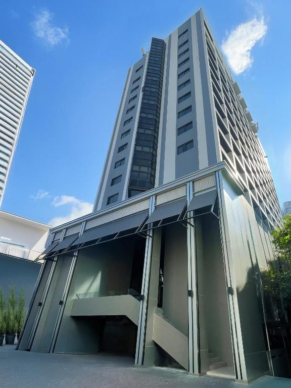 PINNACLE LUMPINEE PARK 3*