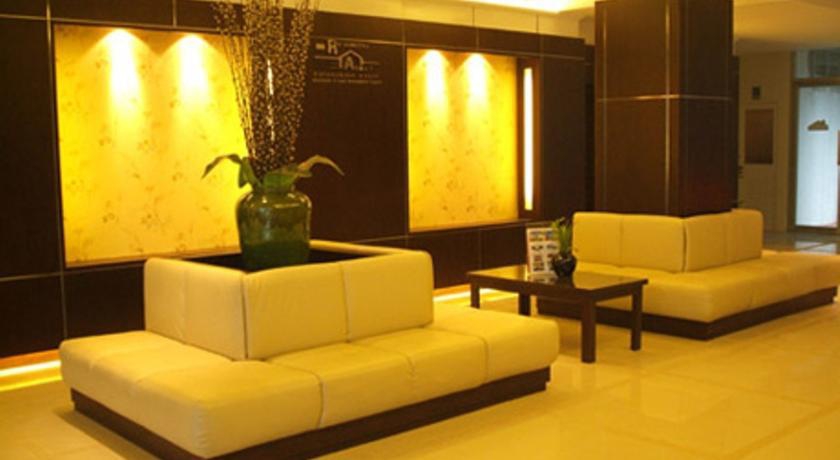 R-CON RESIDENCE 3*