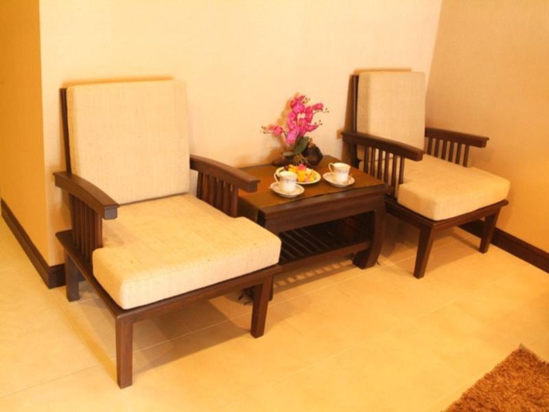 R-CON RESIDENCE 3*
