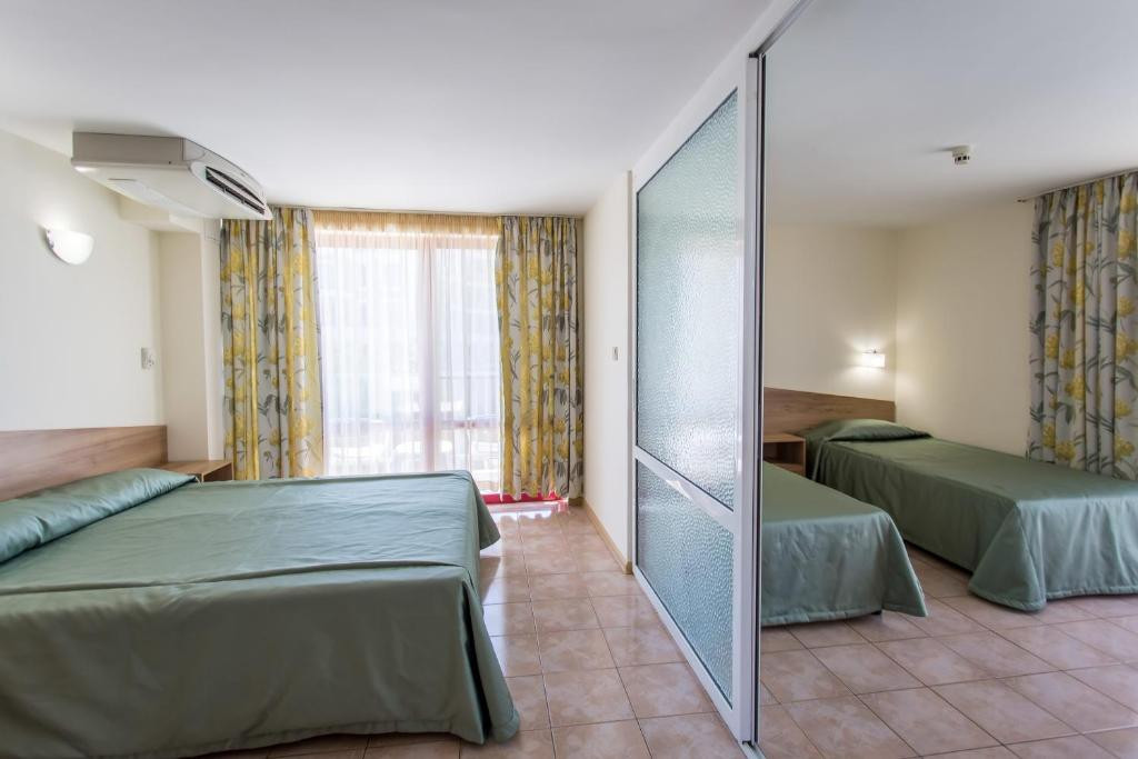 LONGOZA 4*