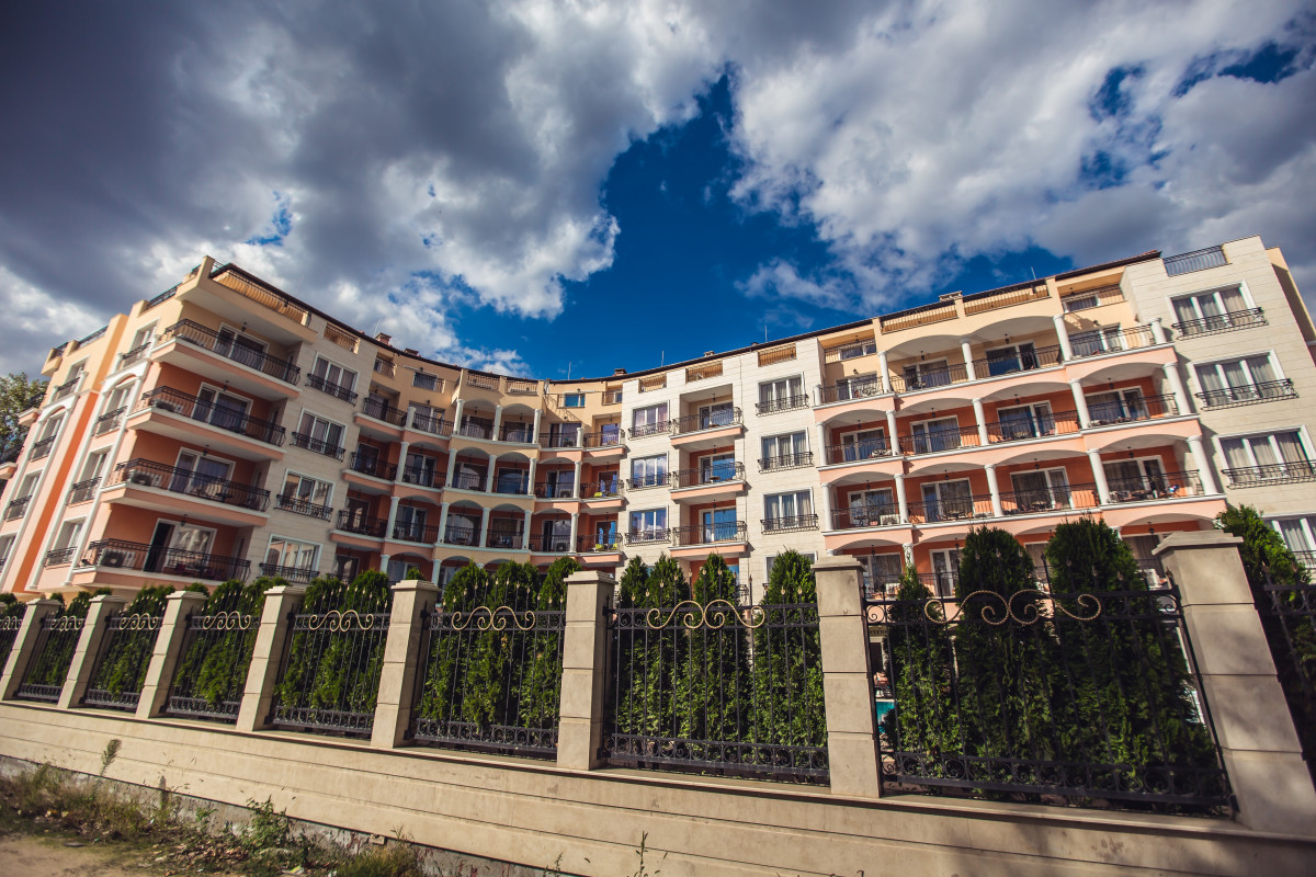 AVENUE DELUXE APT 4*