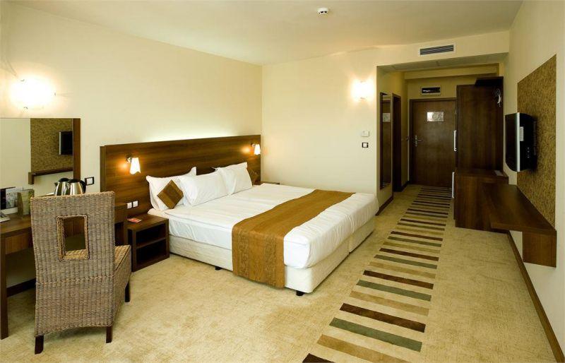 LAGUNA BEACH 4*