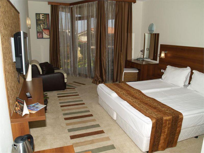 LAGUNA BEACH 4*