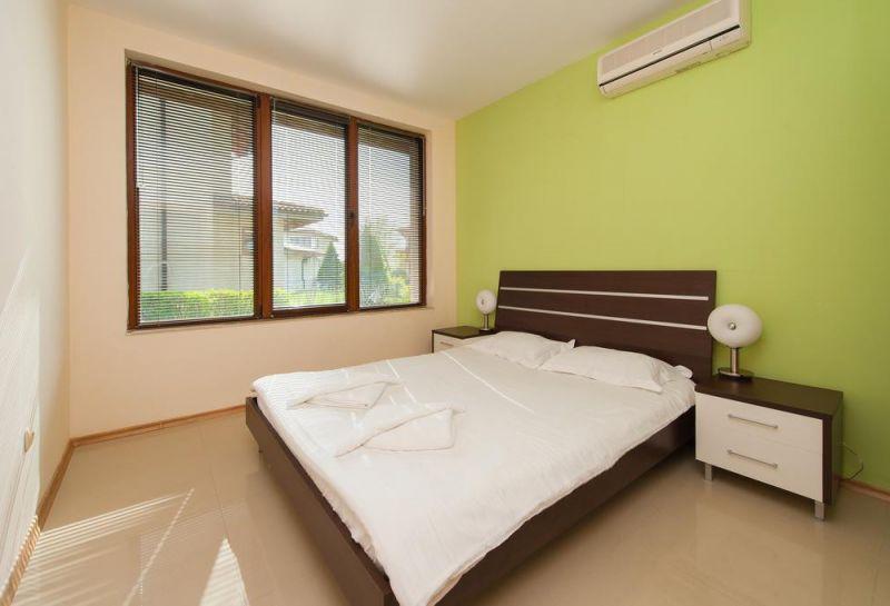 LIGHTHOUSE APARTMENTS & VILLAS 3*