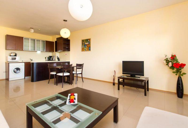 LIGHTHOUSE APARTMENTS & VILLAS 3*