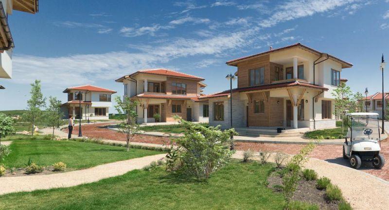LIGHTHOUSE APARTMENTS & VILLAS 3*