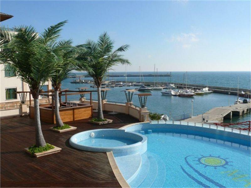 MARINA CITY 3*