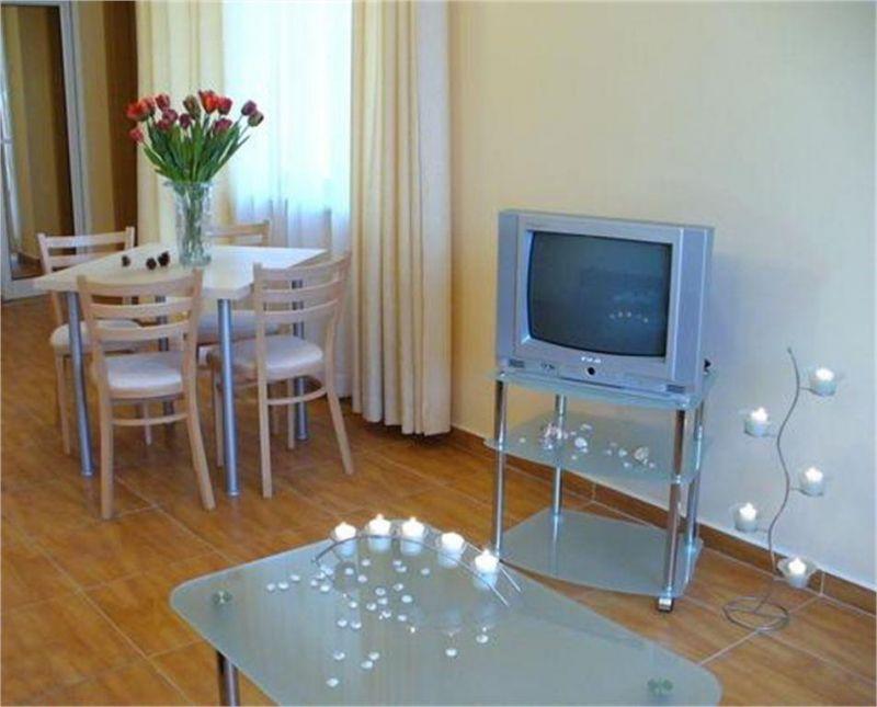 PANORAMA DREAMS APART 3*