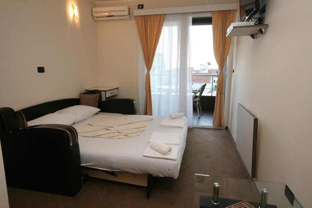 ELENA & MARKO APARTMENTS 3*