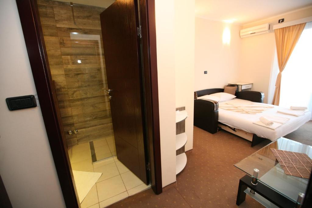 ELENA & MARKO APARTMENTS 3*