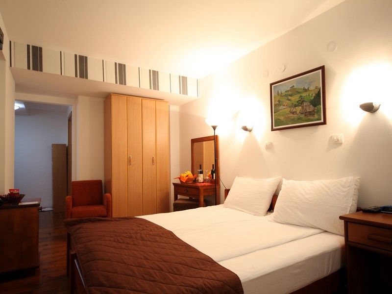POLAR STAR 4*