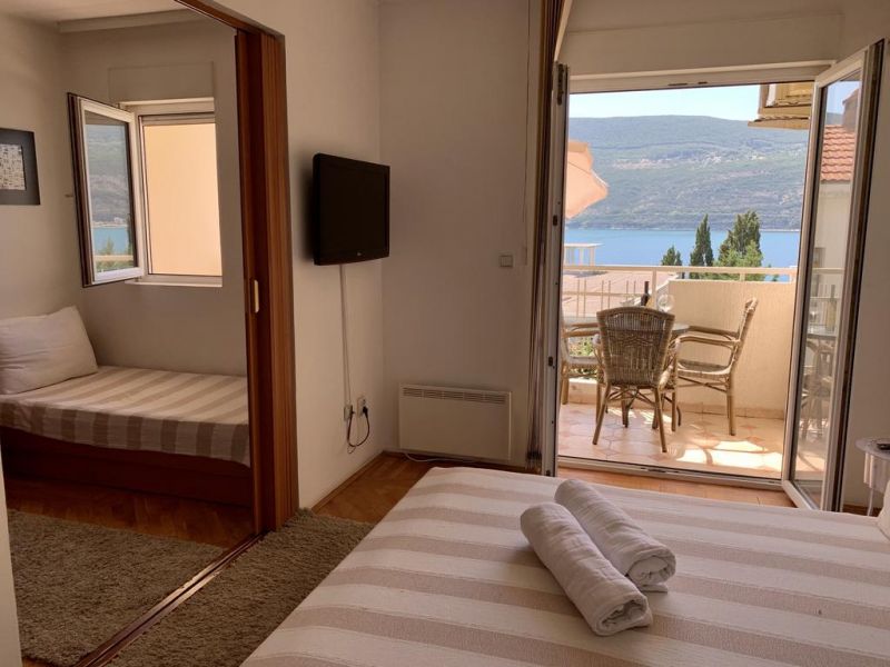 POZNANOVIC APT 4*