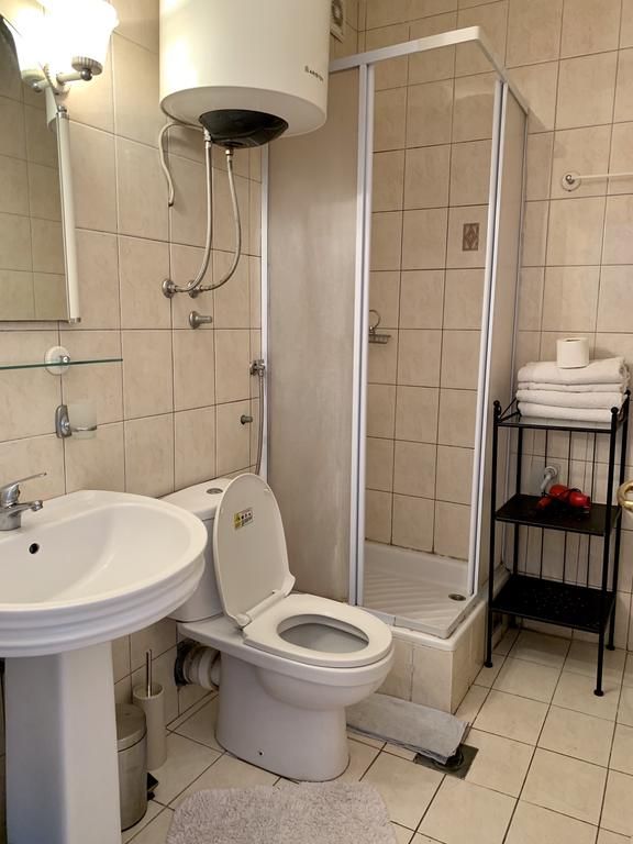 POZNANOVIC APT 4*