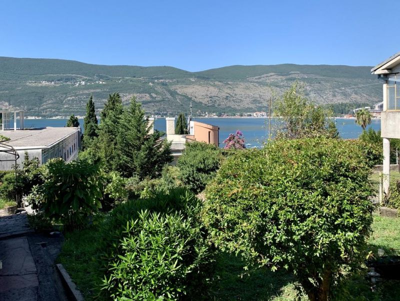 POZNANOVIC APT 4*