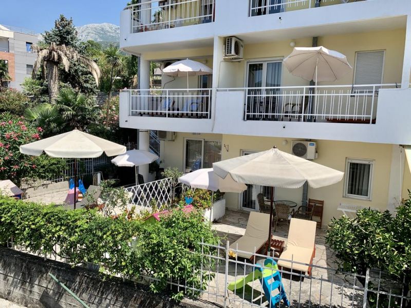 POZNANOVIC APT 4*