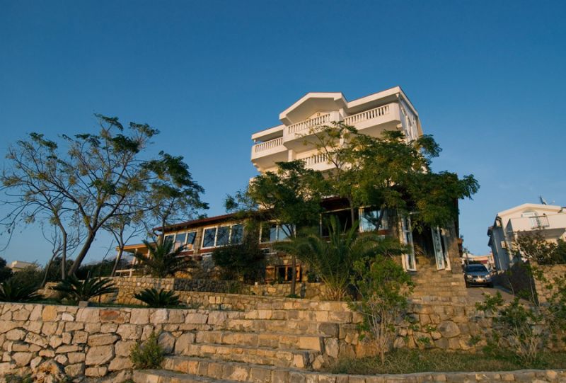 R HOTEL 3*