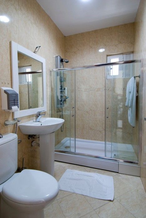 R HOTEL 3*