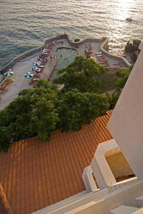 R HOTEL 3*