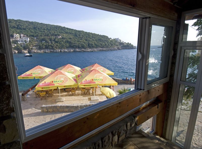 R HOTEL 3*