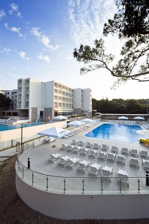 ADRIA HOTEL BIOGRAD NA MORU 3*