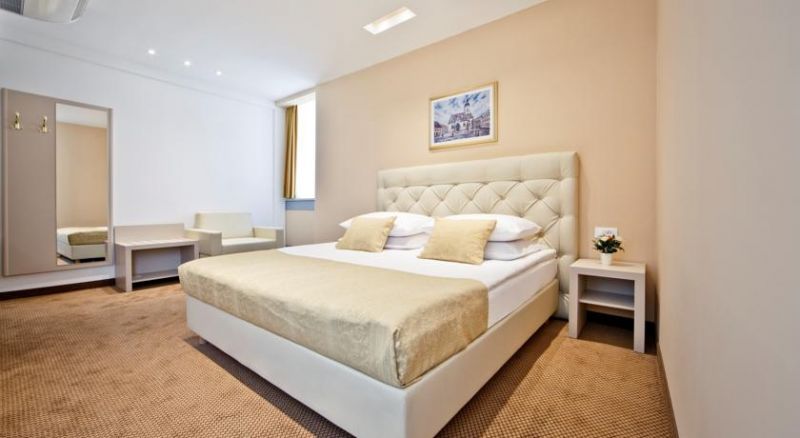 CENTRAL 3*