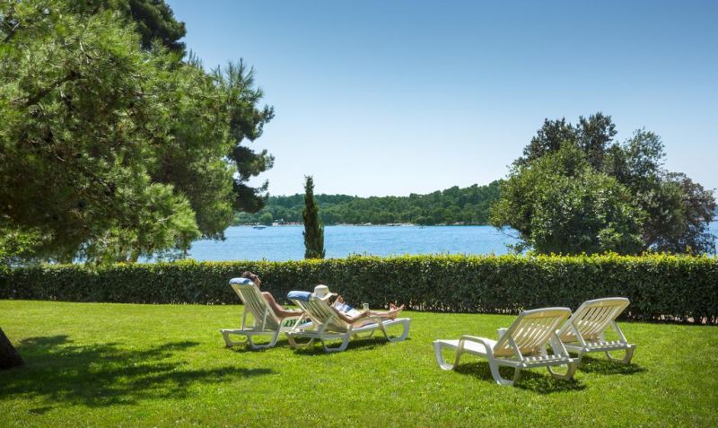ISLAND HOTEL KATARINA 2*