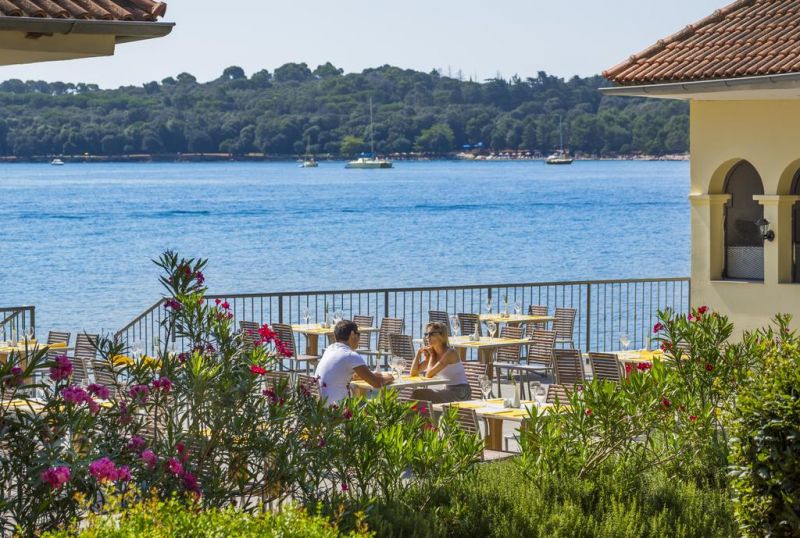 ISLAND HOTEL KATARINA 2*