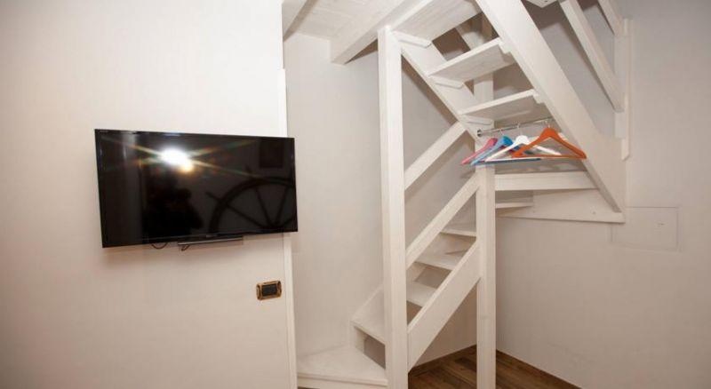 AUSONIA NAPLES 3*