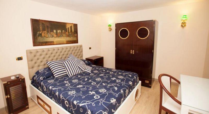 AUSONIA NAPLES 3*