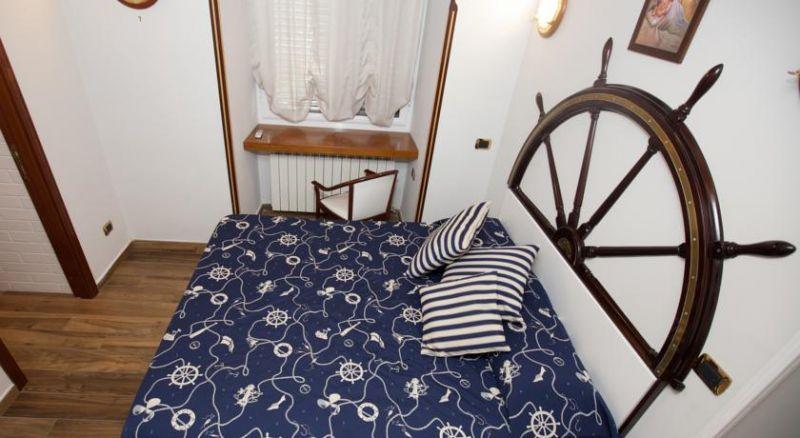 AUSONIA NAPLES 3*