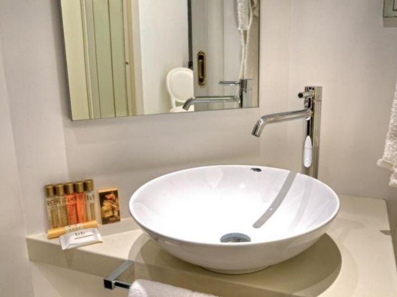 BDB LUXURY ROOMS SAN PIETRO 1*