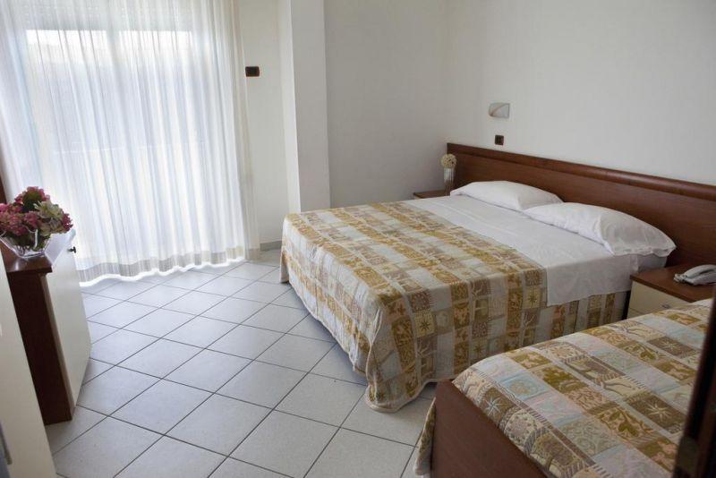 CLIPPER HOTEL & RESIDENCE 3*