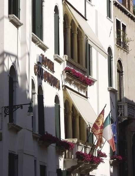 COLOMBINA 4*