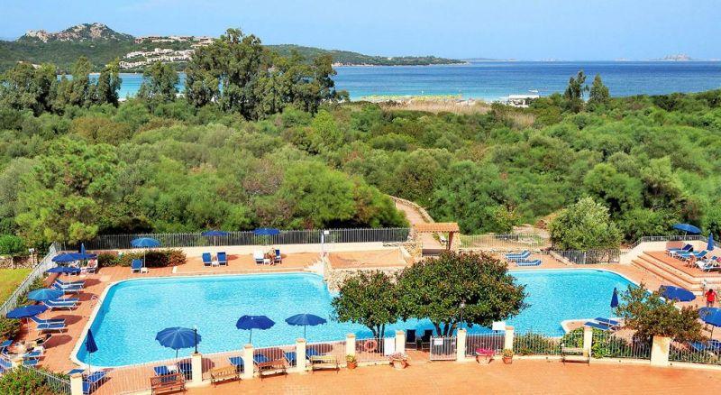 COLONNA BEACH HOTEL & RESIDENCE 4*