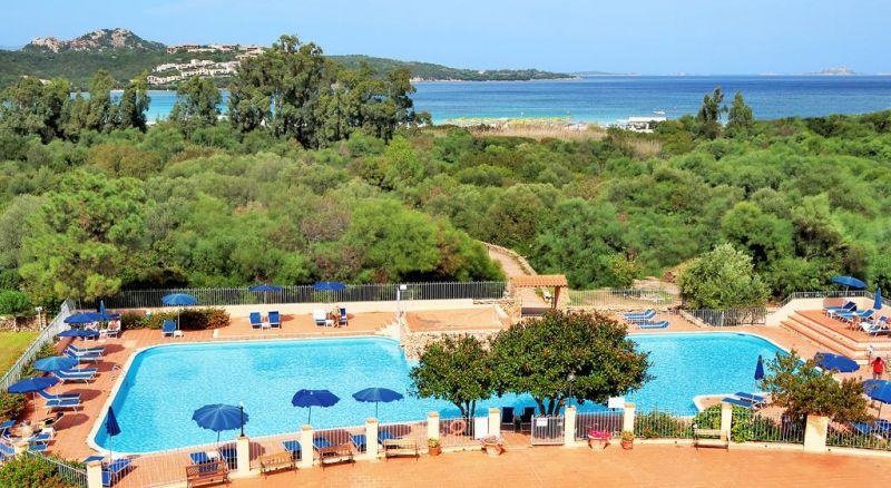 COLONNA BEACH HOTEL & RESIDENCE 4*