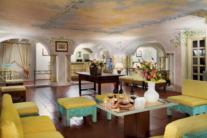 COLONNA BEACH HOTEL & RESIDENCE 4*