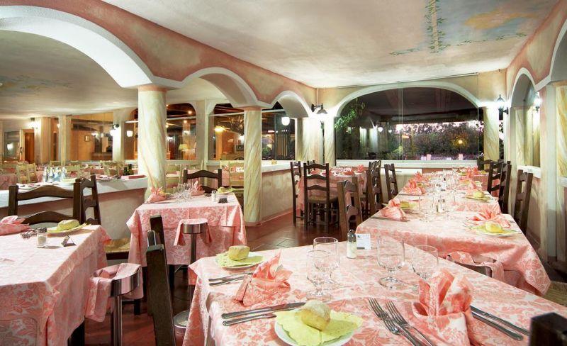 COLONNA BEACH HOTEL & RESIDENCE 4*
