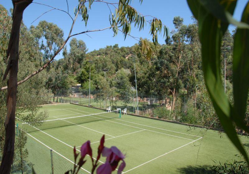 ARBATAX PARK RESORT COTTAGE 4*