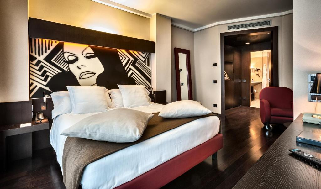 CROWNE PLAZA MILAN CITY 4*