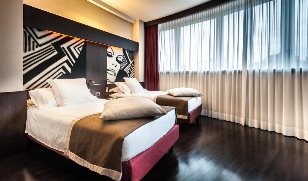 CROWNE PLAZA MILAN CITY 4*