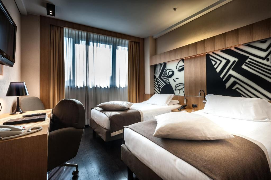 CROWNE PLAZA MILAN CITY 4*