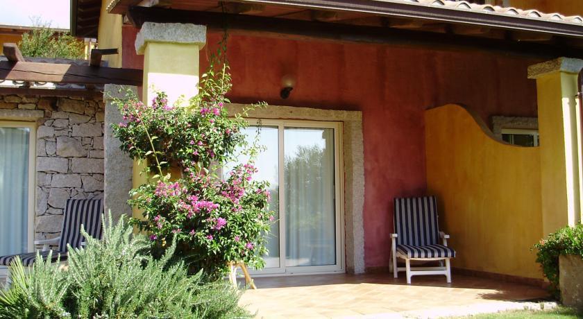 CRUCCURIS RESORT 4*