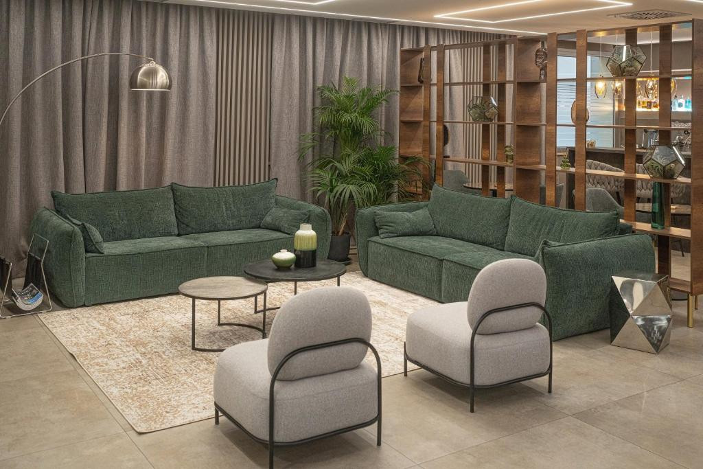 CLUB MEETING (EX. DAYS INN) MARINA CENTRO 4*