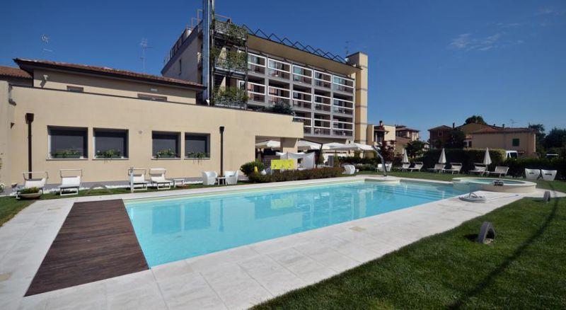 ENJOY GARDA 4*
